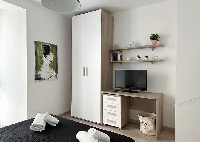 Ca Belverz Center Town Apartment